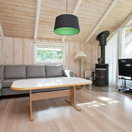 Dom wakacyjny Spacious Holiday Home In Vejby Near Sea Vejby